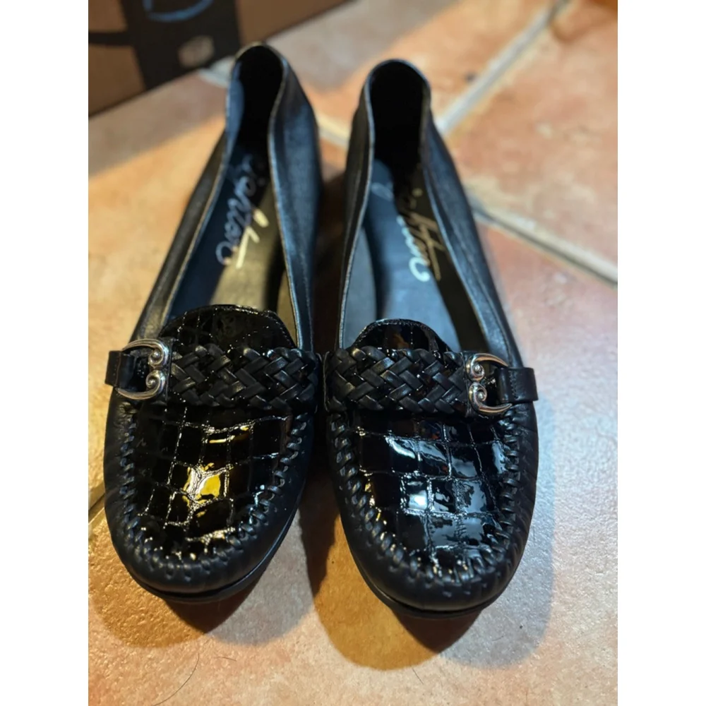 Brighton Black Leather Loafers Flats - Picture 1 of 4